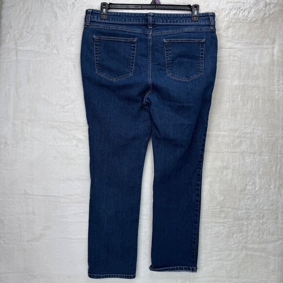 St. Johns Bay Womens Size 16 Blue Mid-rise Straight Leg Denim Jeans - Picture 2 of 10